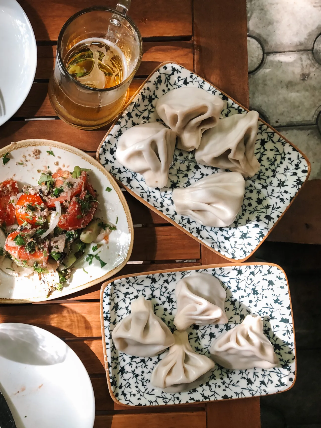 Zdjęcie Tbilisi gdzie zjeść - odkryj najlepsze restauracje z gruzińską kuchnią