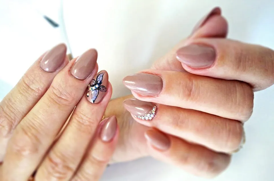 Zdjęcie Ile kosztuje manicure u kosmetyczki? Ceny, które zaskoczą każdego
