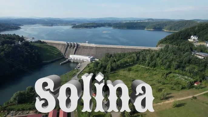 Zdjęcie Zielone wzgórza nad Soliną - tajemnica wykonawcy, która Was zaskoczy!