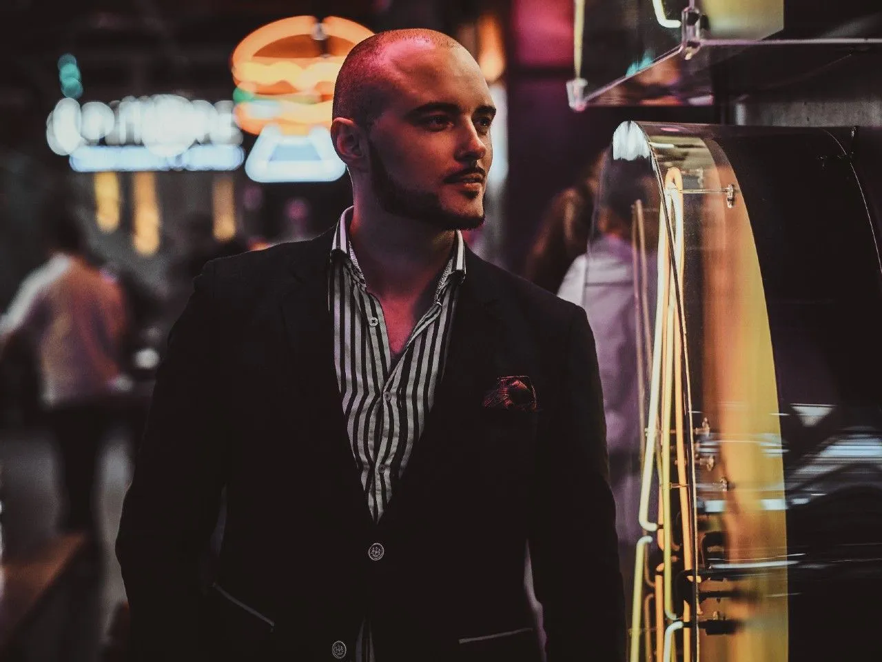 Zdjęcie Męskie stylizacje smart casual – jak unikać modowych faux pas?