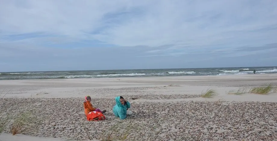 Zdjęcie Łeba we wrześniu czy warto? Odkryj spokojne plaże i niskie ceny