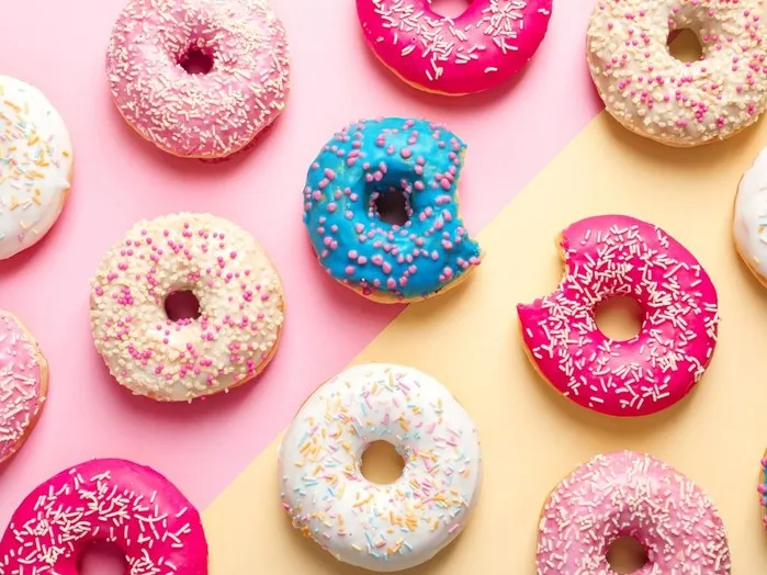 Zdjęcie Pączek ile kcal? Poznaj kaloryczność różnych rodzajów