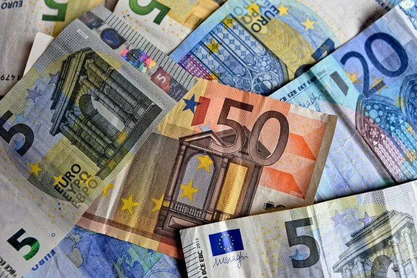 Zdjęcie Jaka waluta obowiązuje w Belgii? Wszystko o euro i płatnościach w tym kraju