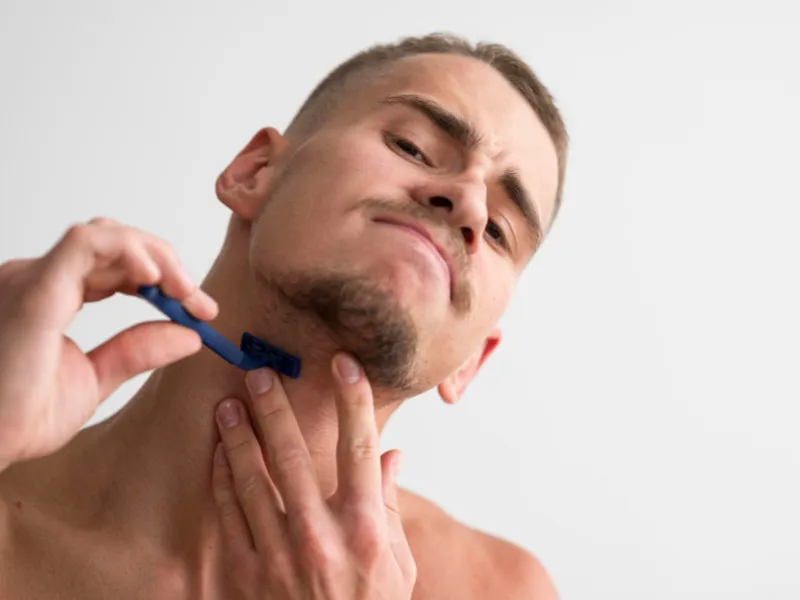 Zdjęcie Golenie twardego zarostu: 5 błędów, które niszczą skórę. Jak golić?