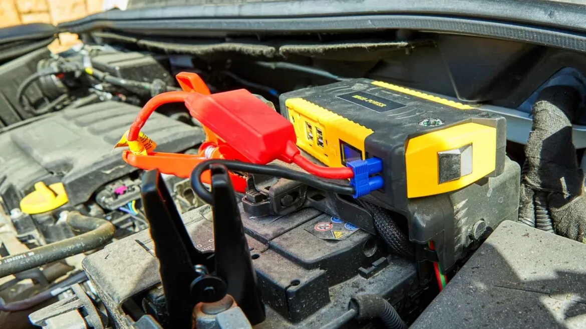 Zdjęcie Jak podłączyć prostownik do Mondeo MK4 bez ryzyka uszkodzenia akumulatora