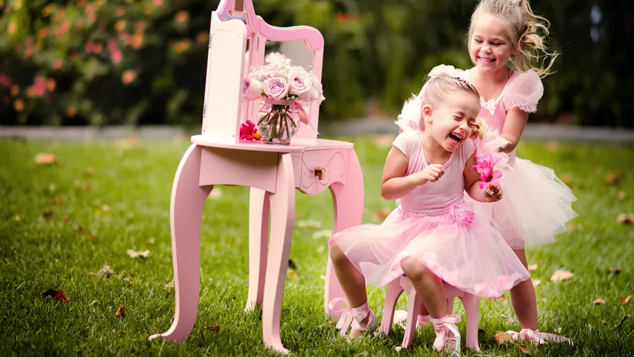 Zdjęcie Jak się ubrać w stylu Barbie: odkryj tajemnice pastelowej mody