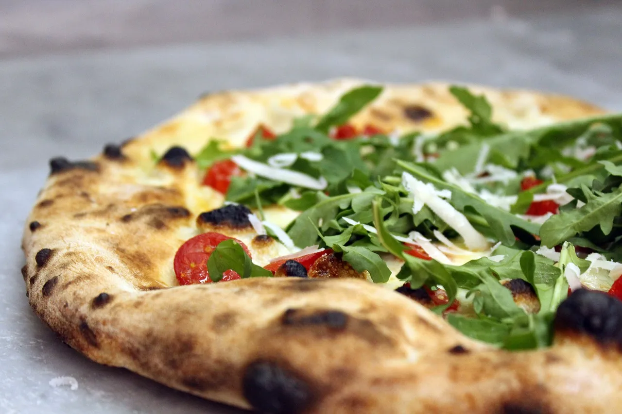 Zdjęcie Jakie drożdże do pizzy wybrać, aby uniknąć twardego ciasta?