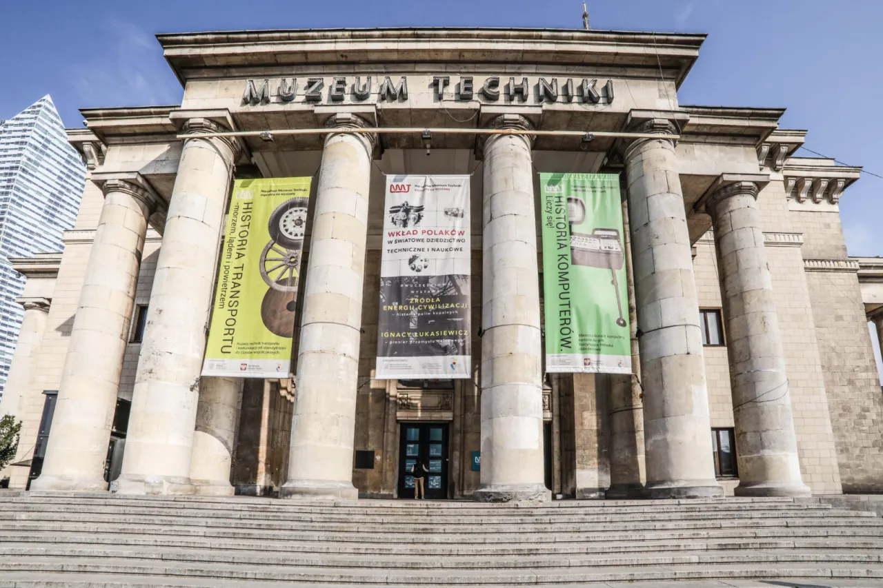 Zdjęcie Muzeum Techniki w Pałacu Kultury: wszystko co musisz wiedzieć przed wizytą
