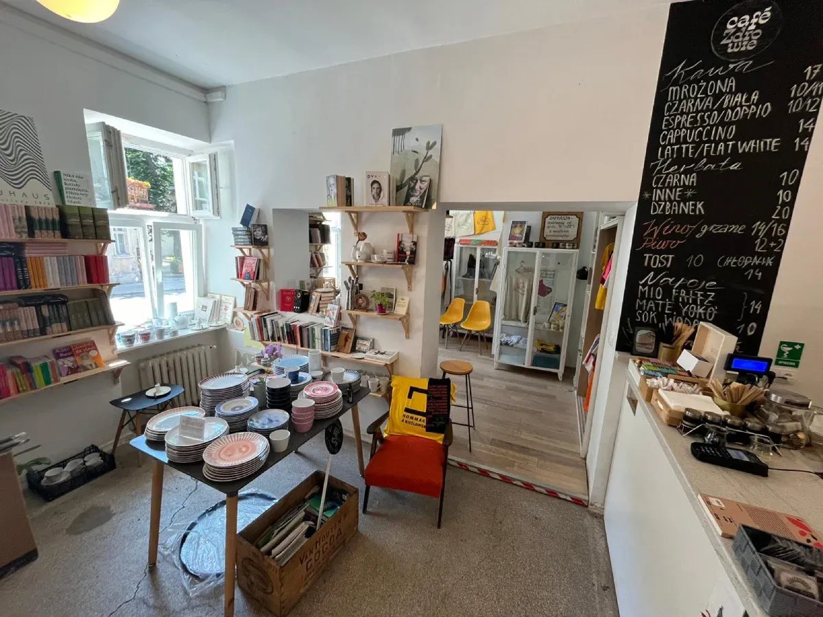 Kinoteatr Zdrowie Sokołowsko kawiarnia wnętrze