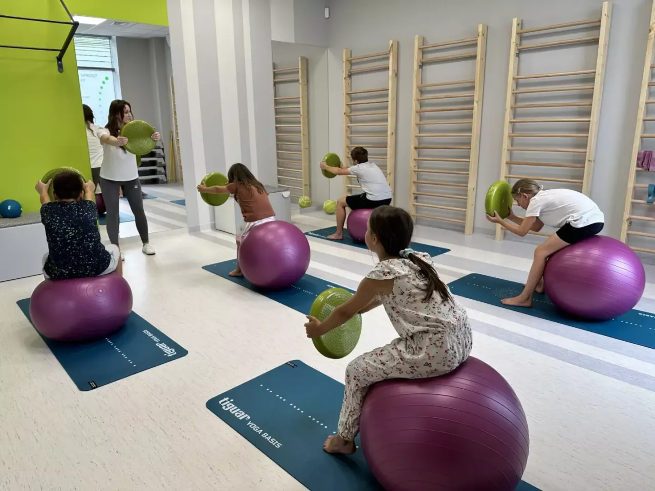 rehabilitacja fizjoterapia ćwiczenia grupowe