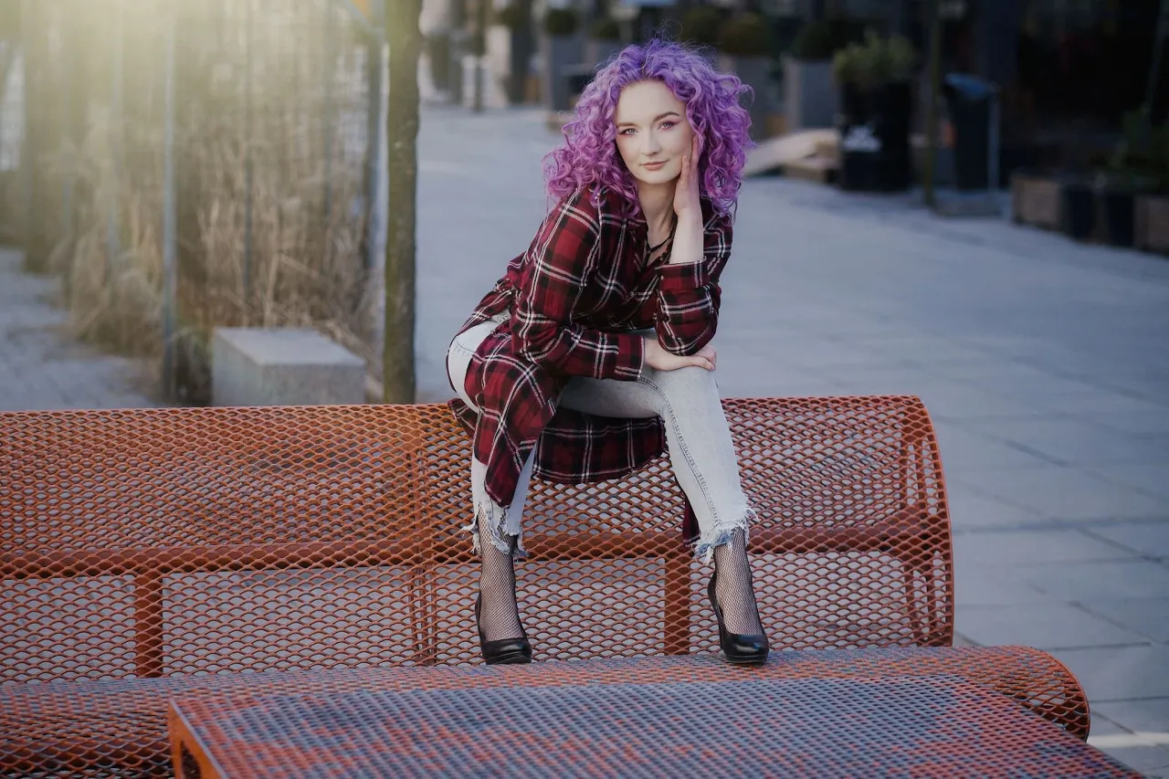 pozowanie w mieście zdjęcia