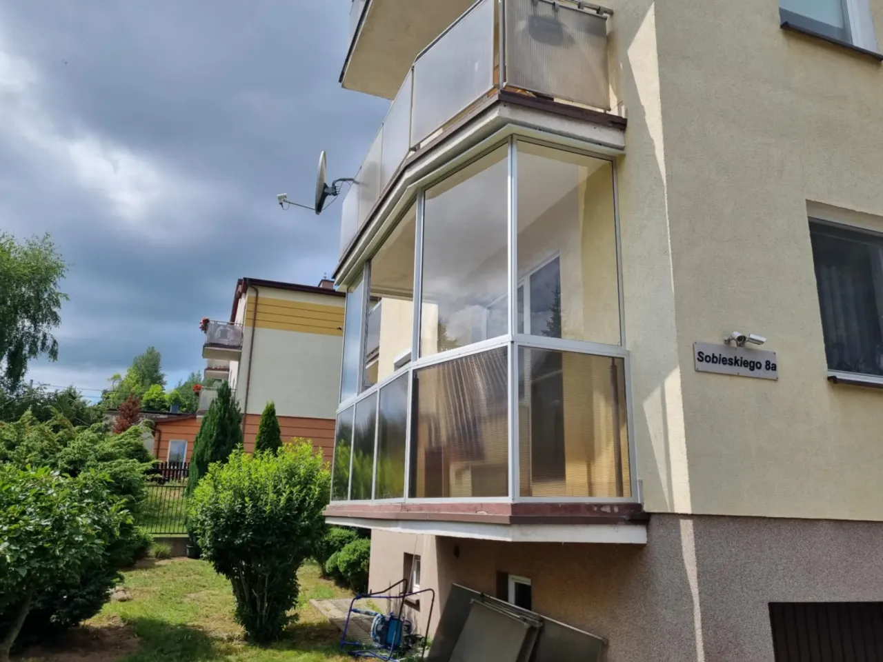 przykładowe realizacje zabudowy balkonu