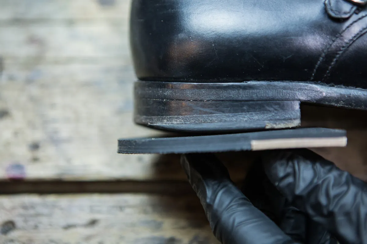 wymiana flek&oacute;w u szewca