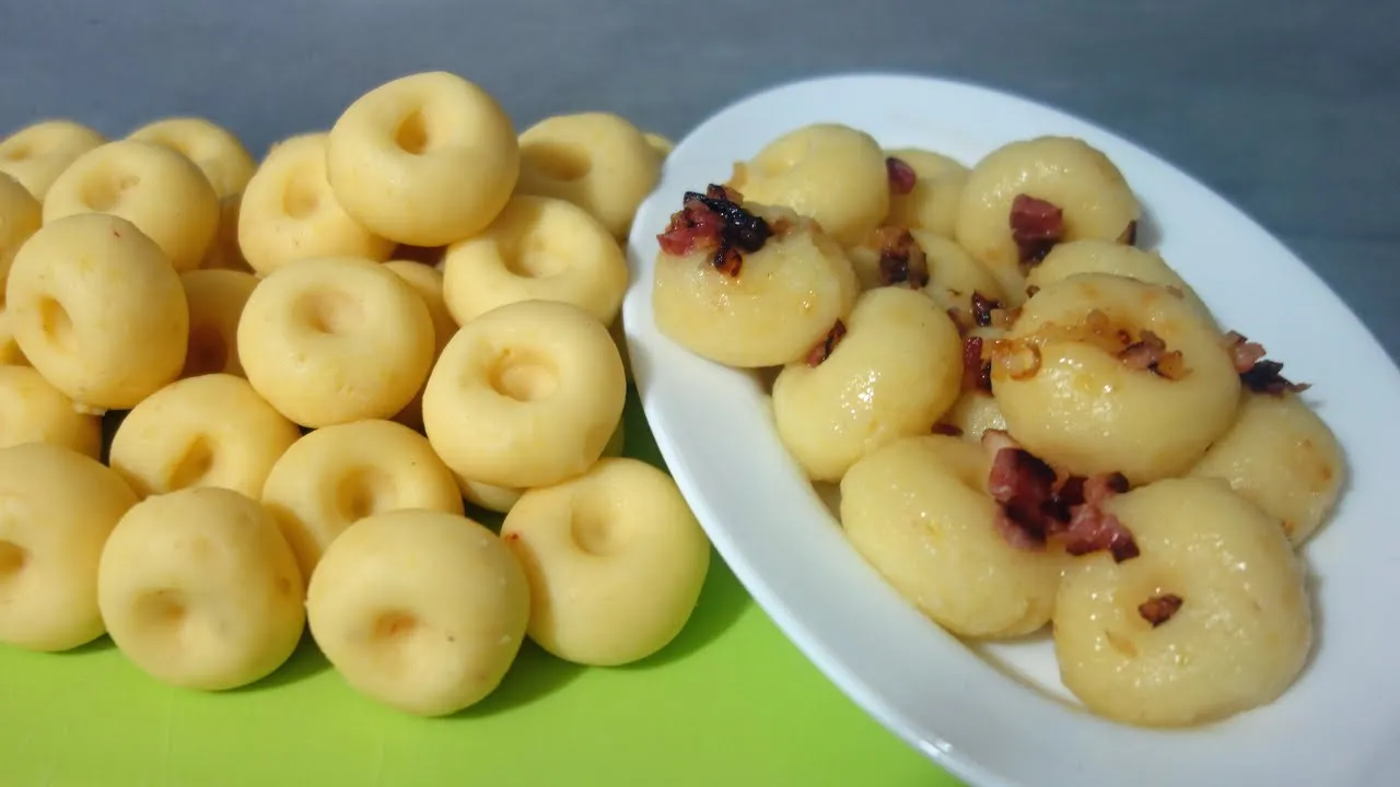 Zdjęcie Kluski śląskie: Przepis na idealne kluski? Poznaj sekrety!