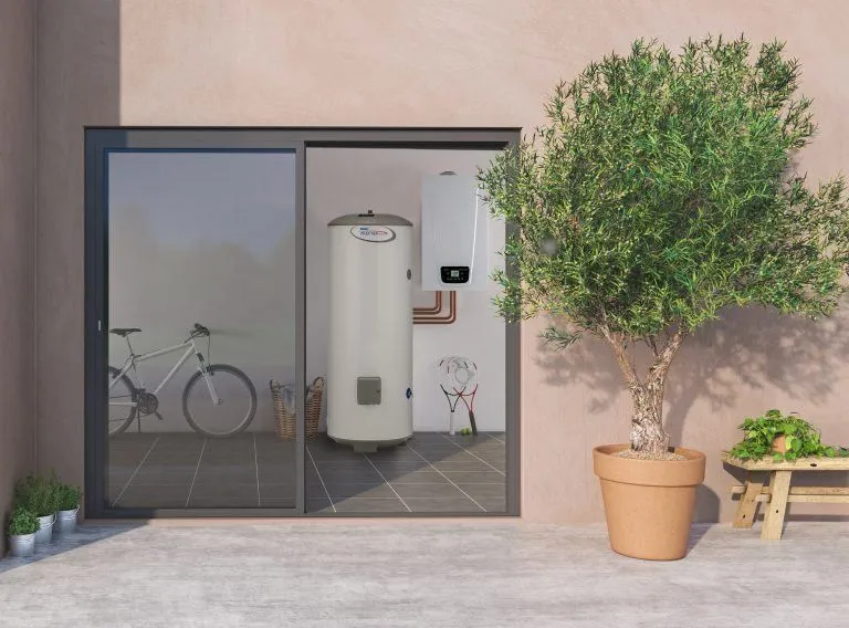 różne typy podgrzewaczy wody elektrycznych do mieszkania
