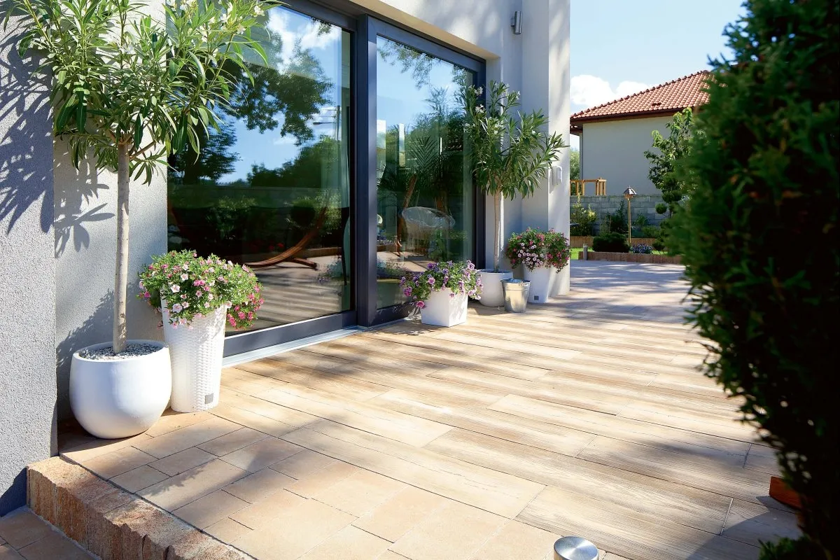 taras drewniany czy z kostki inspiracje