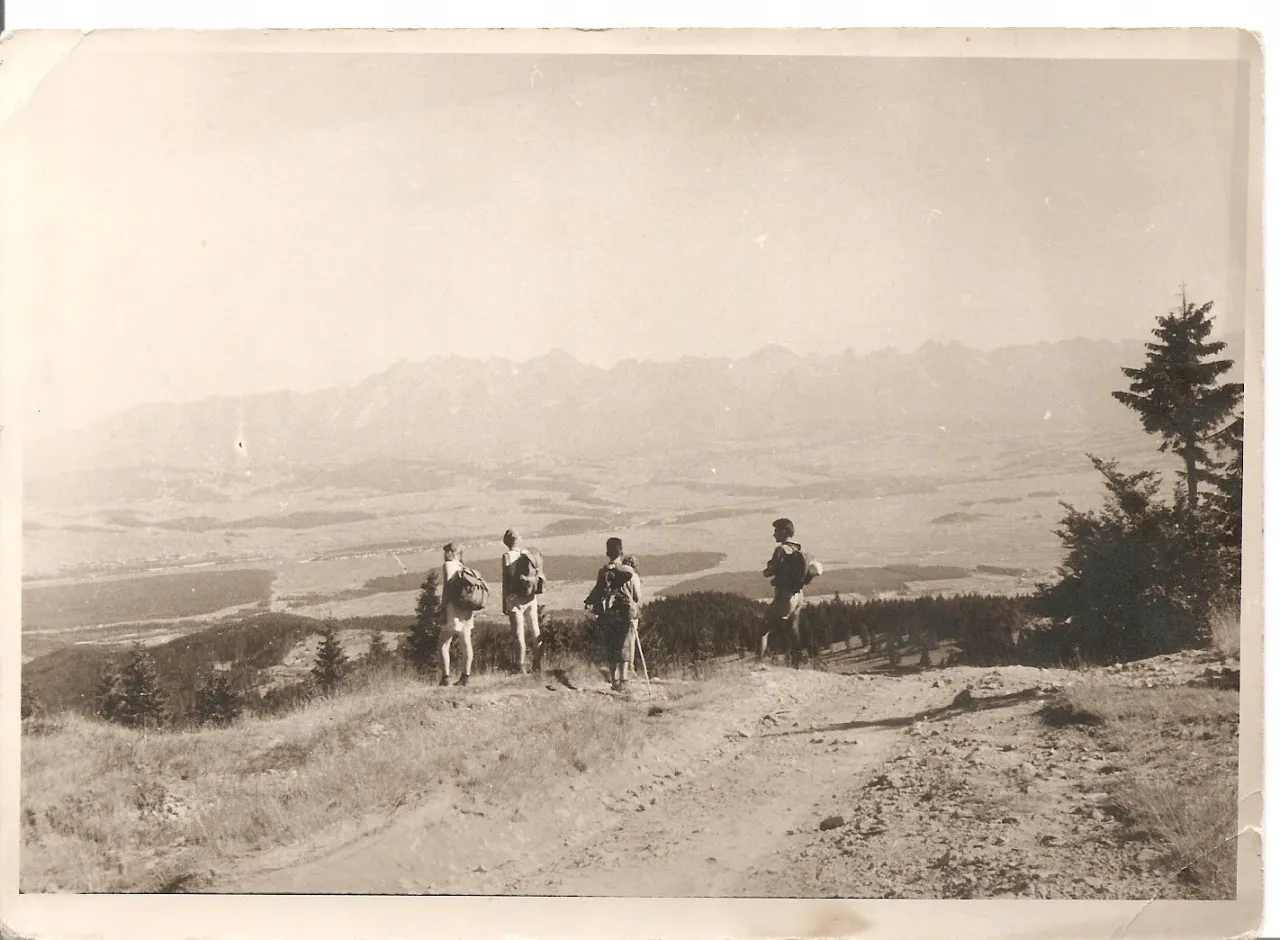 widok na Tatry ze Starych Wierch&oacute;w