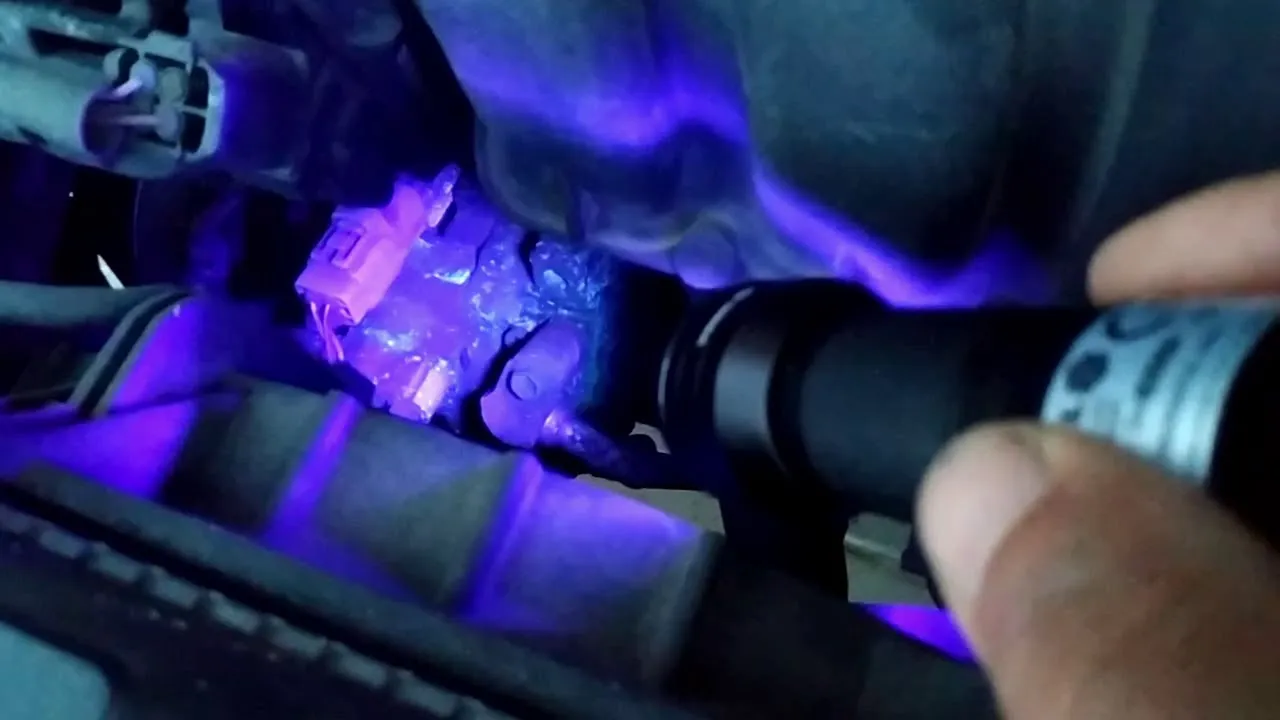 wyciek czynnika klimatyzacji UV