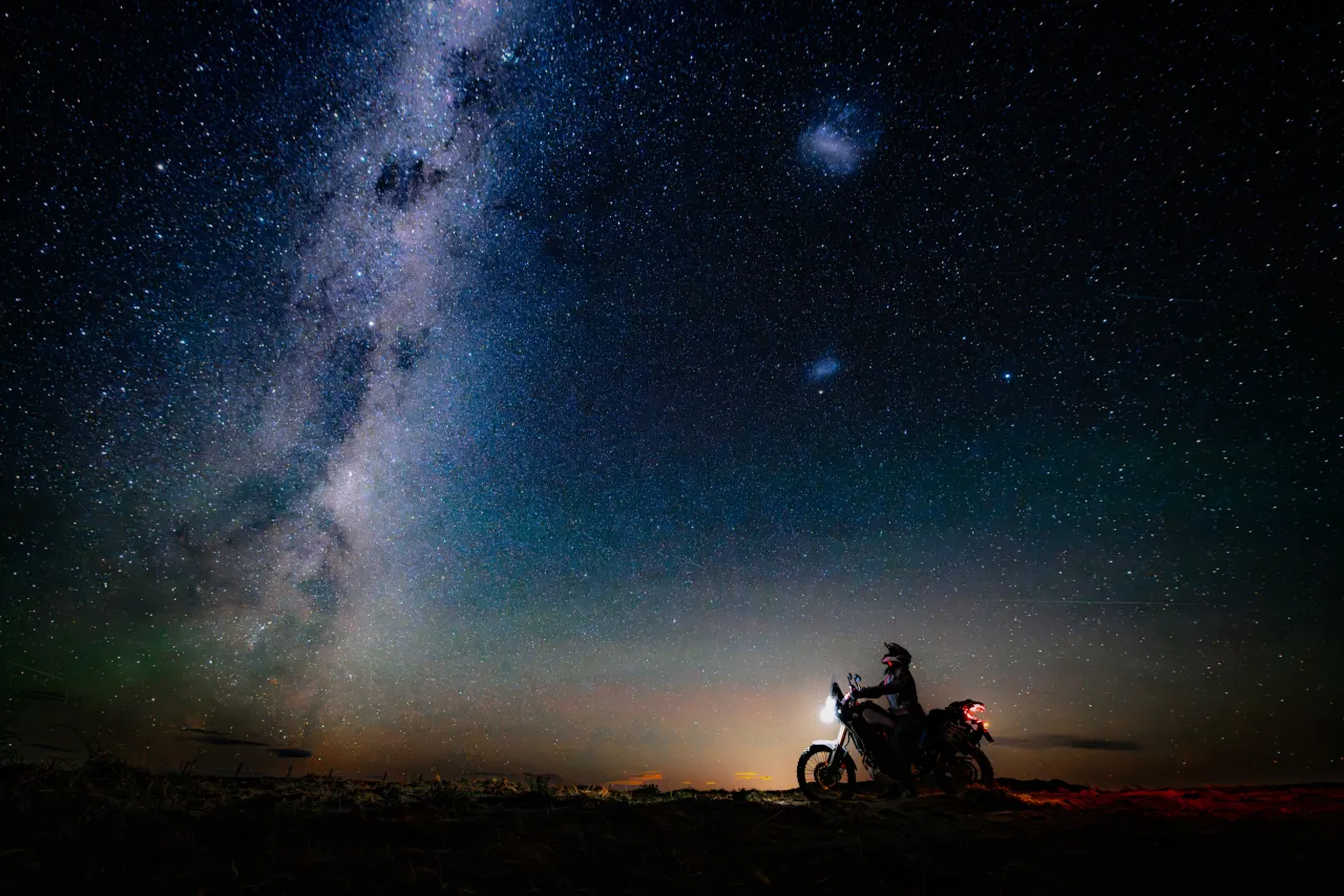 Interfejs trybu Pro w aparacie telefonu z ustawieniami manualnymi