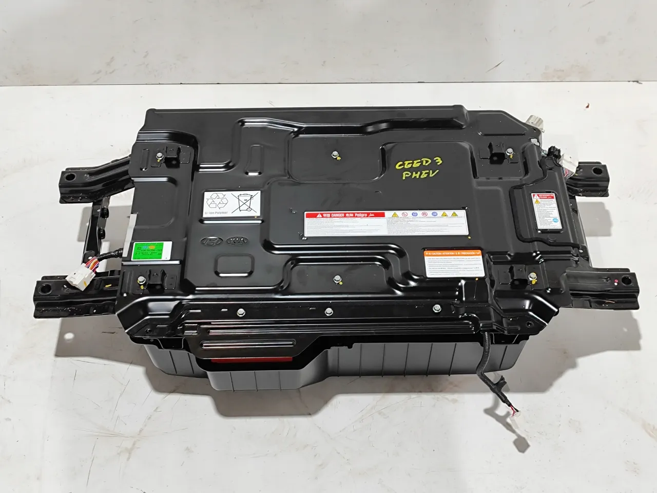 Kia Ceed PHEV bateria zbiornik paliwa