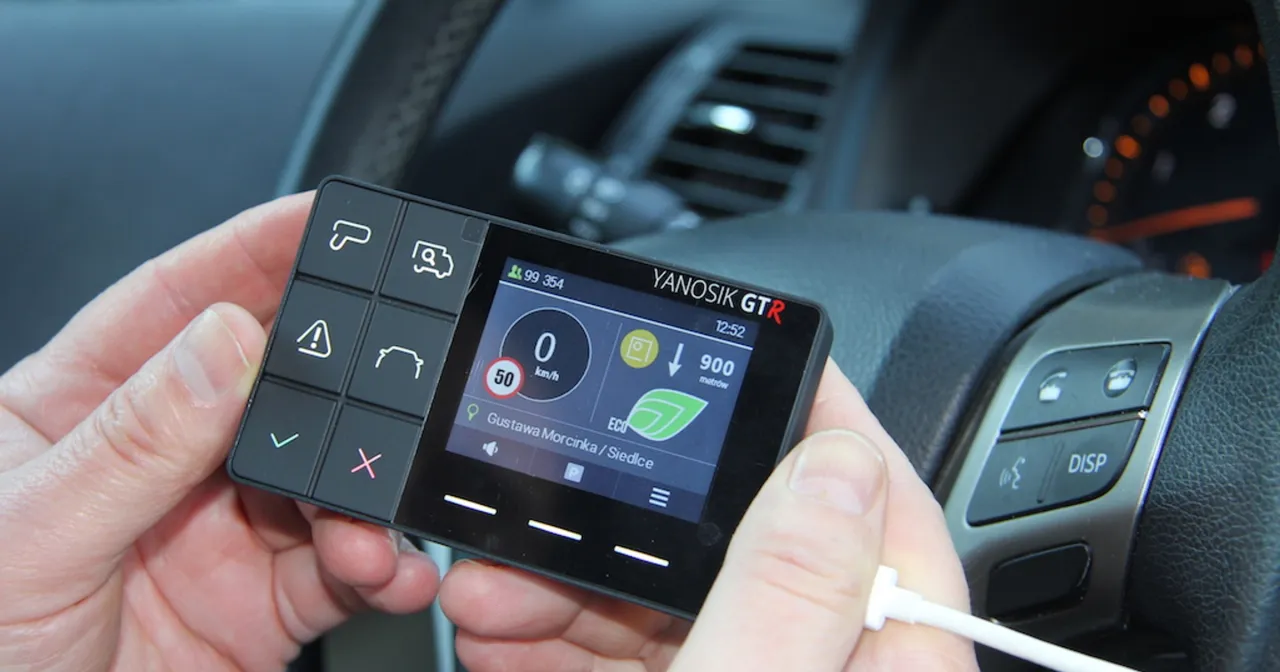 Aplikacje ostrzegające o kontrolach drogowych w Polsce