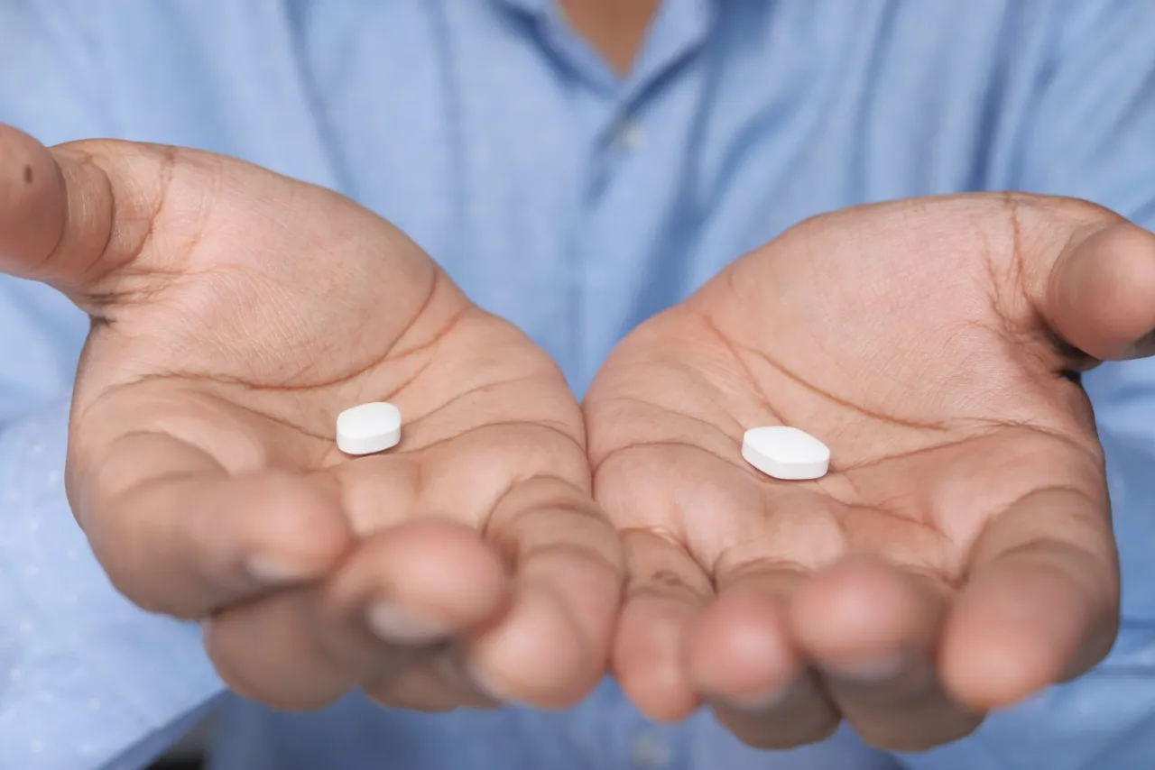 Zdjęcie Debutir czy jest na receptę? Sprawdź, co musisz wiedzieć przed zakupem