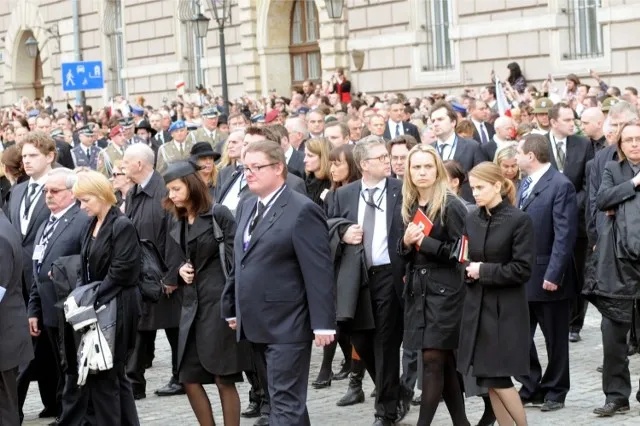 Zdjęcie Kto był na pogrzebie Kaczyńskiego? Zaskakujące fakty o gościach