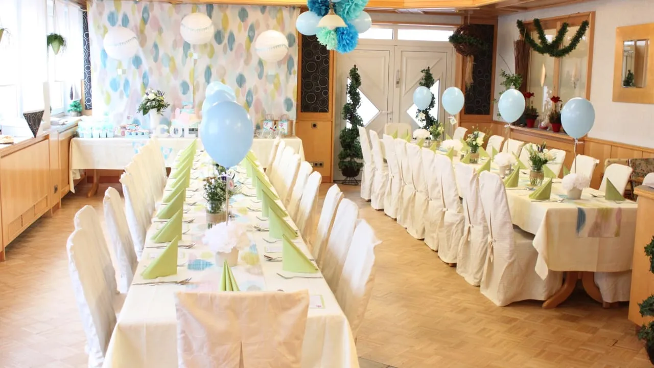 Hochzeitsfeier Tischdekoration M&uuml;llers Winkelhausen