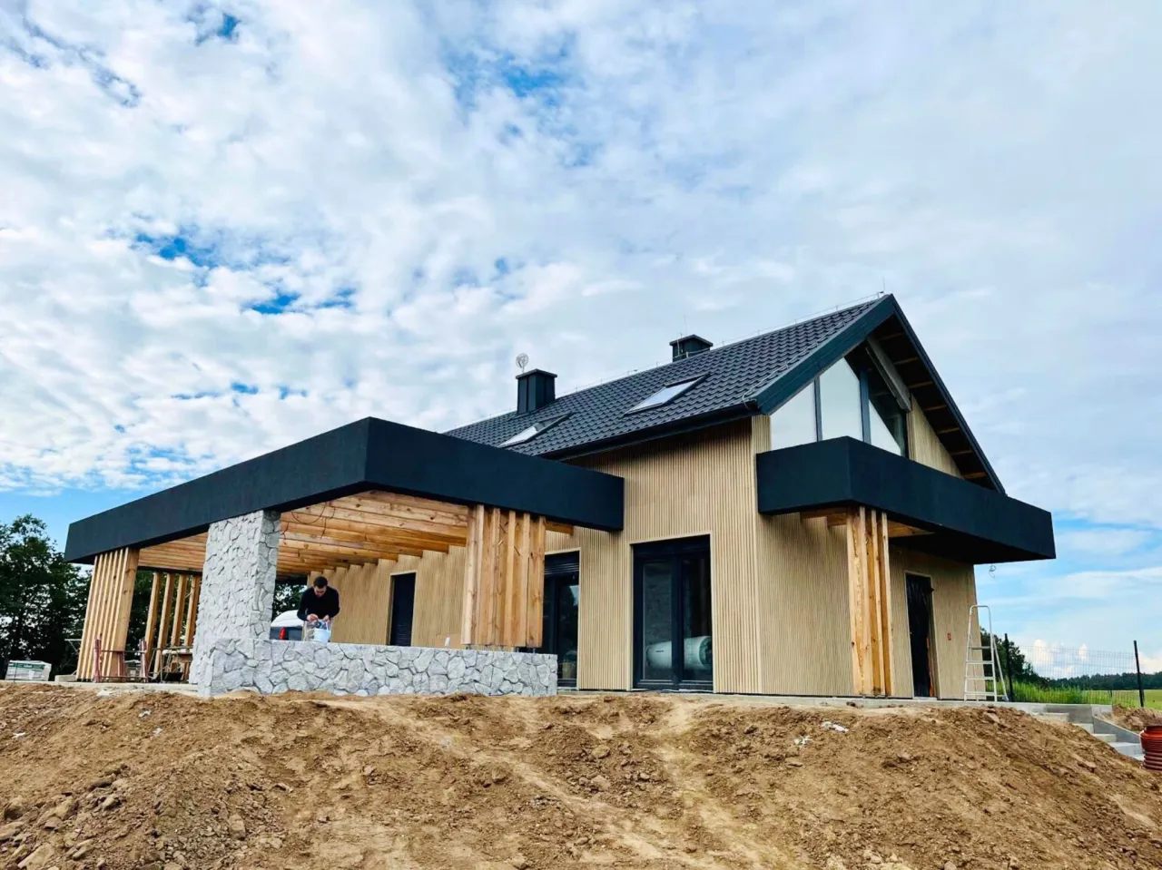 dom w stanie deweloperskim