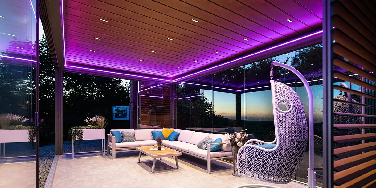 taras zadaszony wpływ na światło w salonie