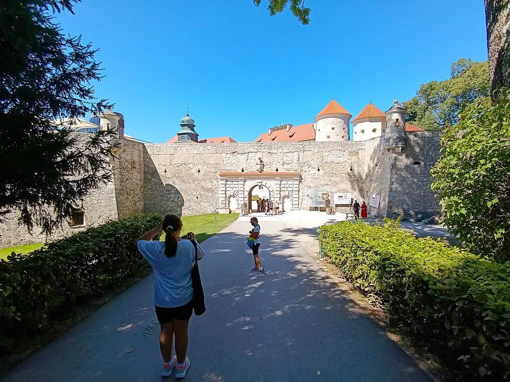Ojcowski Park Narodowy Zamek Pieskowa Skała Maczuga Herkulesa