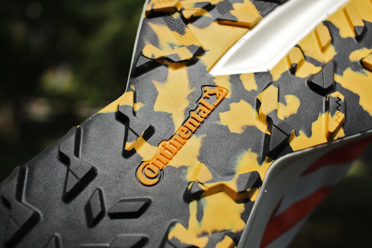 buty do biegania asfalt vs teren