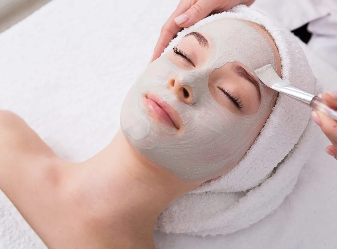 Zdjęcie Co to jest peeling i jak może odmienić Twoją skórę?