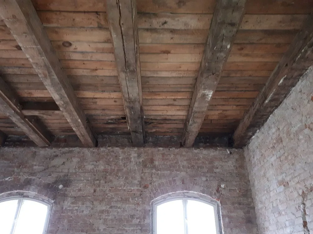 podstemplowanie stropu przed wymianą belek