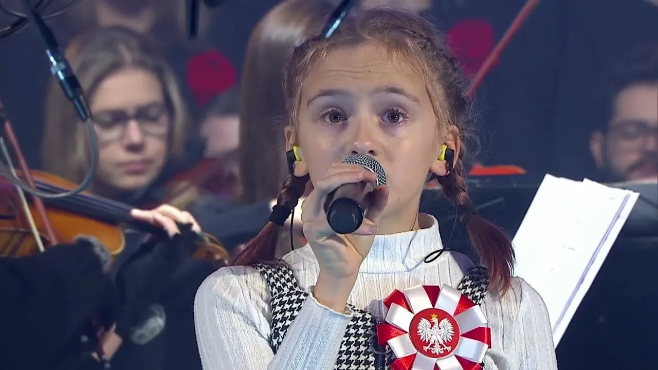 dzieci śpiewające co to jest niepodległość