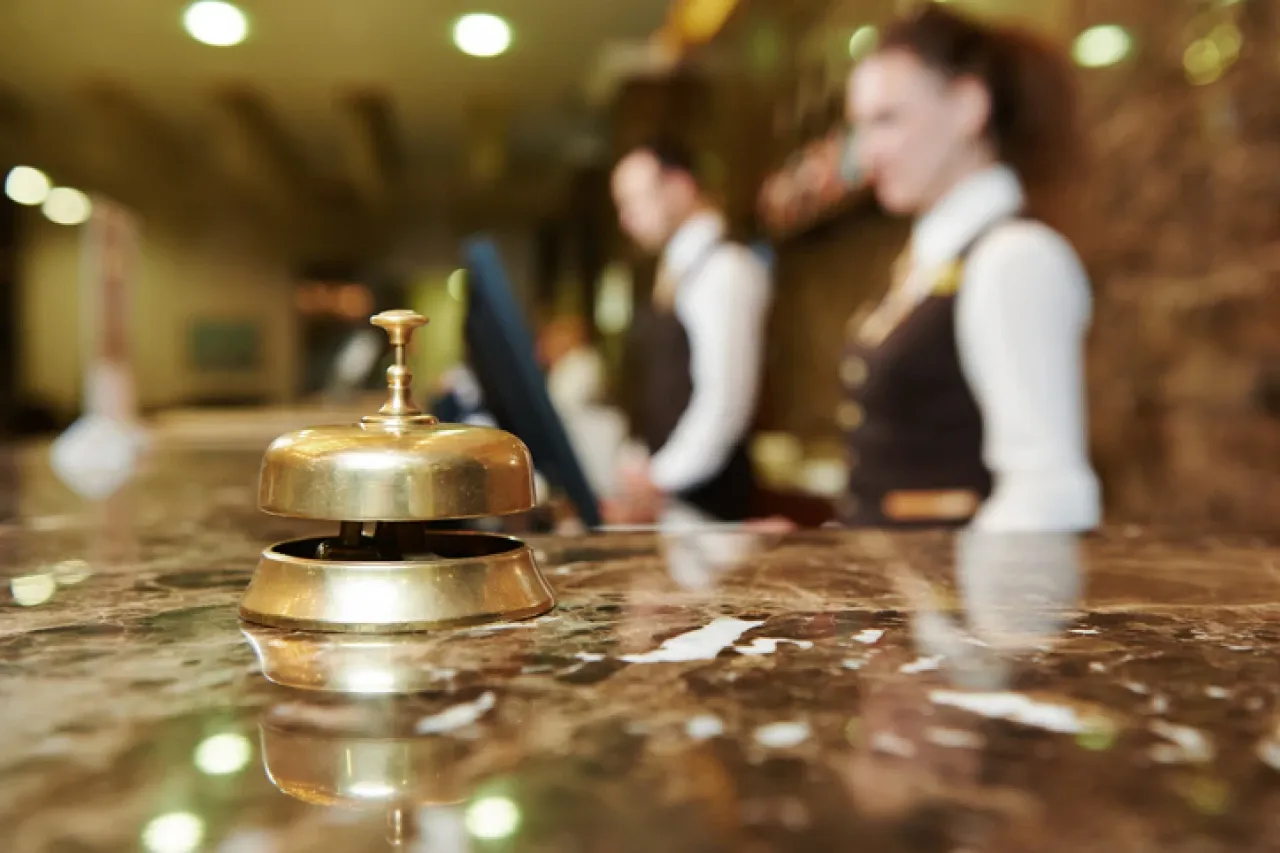 Zdjęcie Czym się różni hotel 4-gwiazdkowy od 5-gwiazdkowego? Odkryj kluczowe różnice
