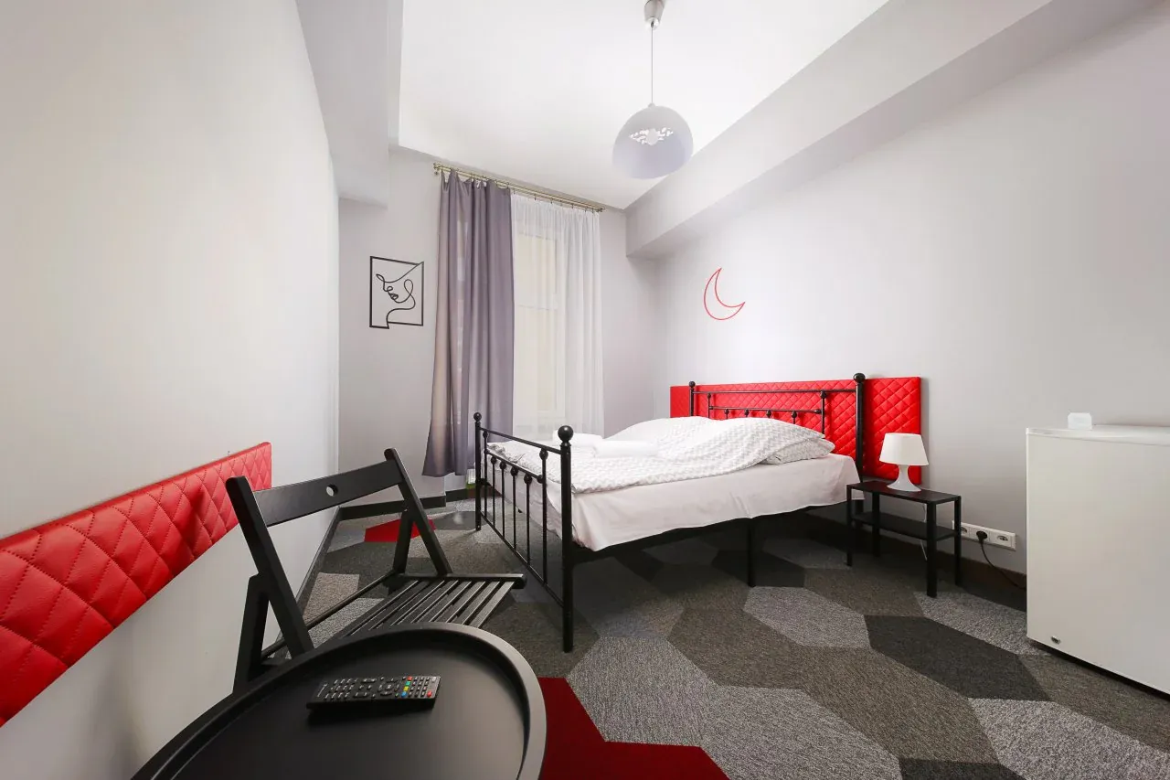 Rodzaje nocleg&oacute;w w Krakowie: hostel, apartament, hotel