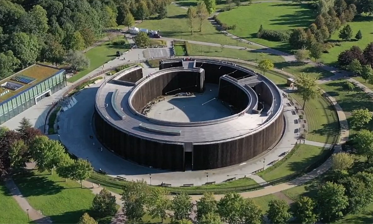 Park Zdrojowy Busko-Zdr&oacute;j tężnia solankowa