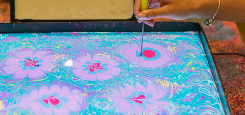 Malowanie na piance marmurkowanie papieru