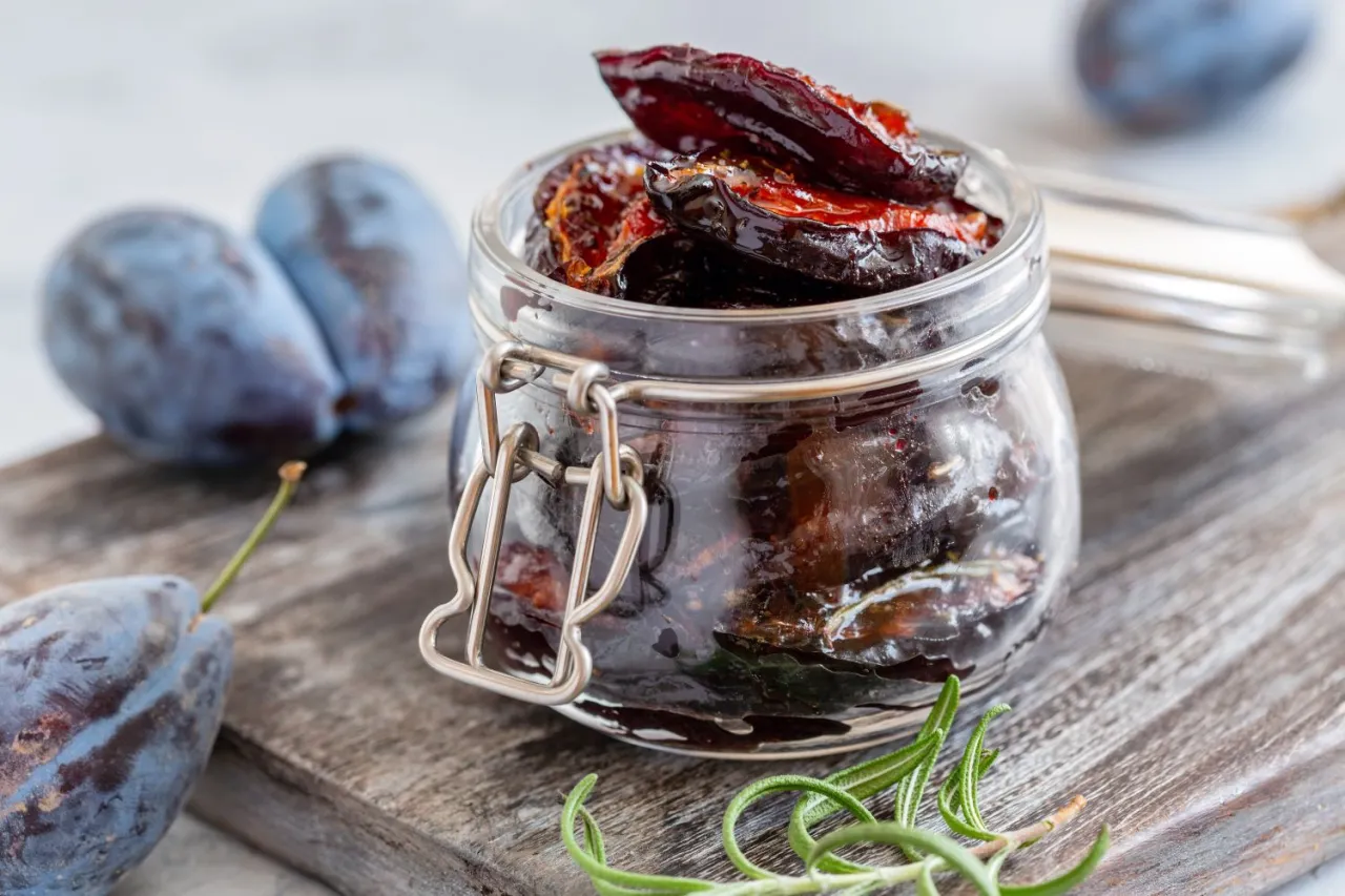 przechowywanie suszonych śliwek