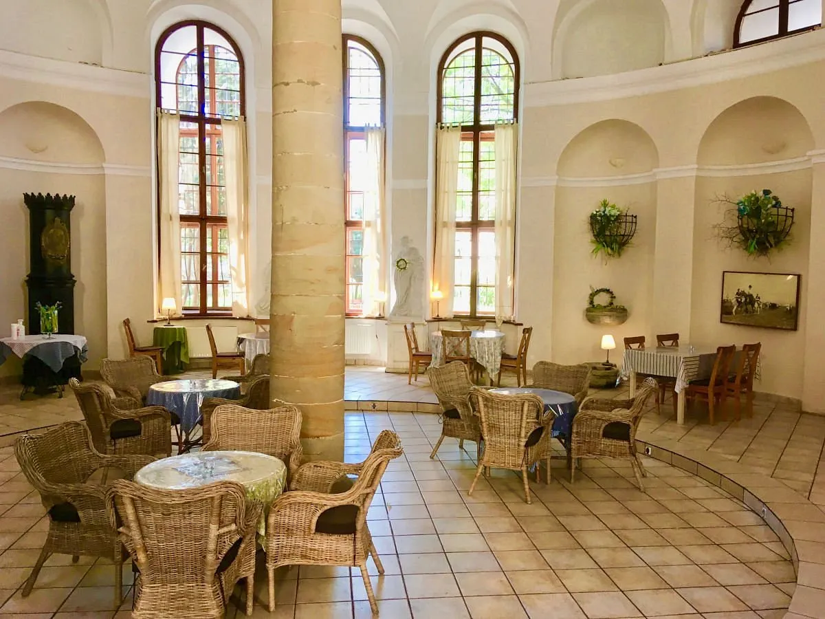 wnętrze kawiarni Cafe Muzeum Cieszyn