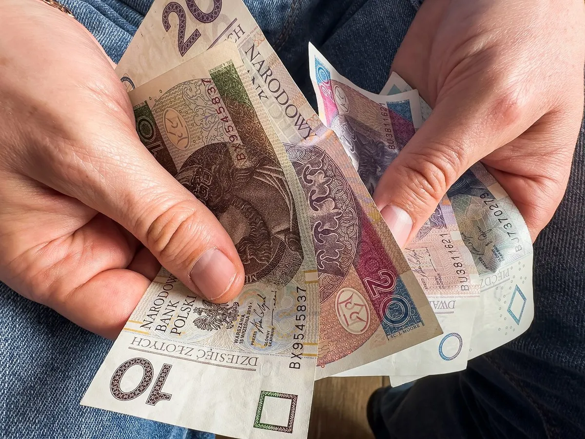 dodatkowe pieniądze oszczędności wsparcie finansowe