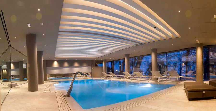 Airone Wellness Hotel SPA vinoterapia piscina interna