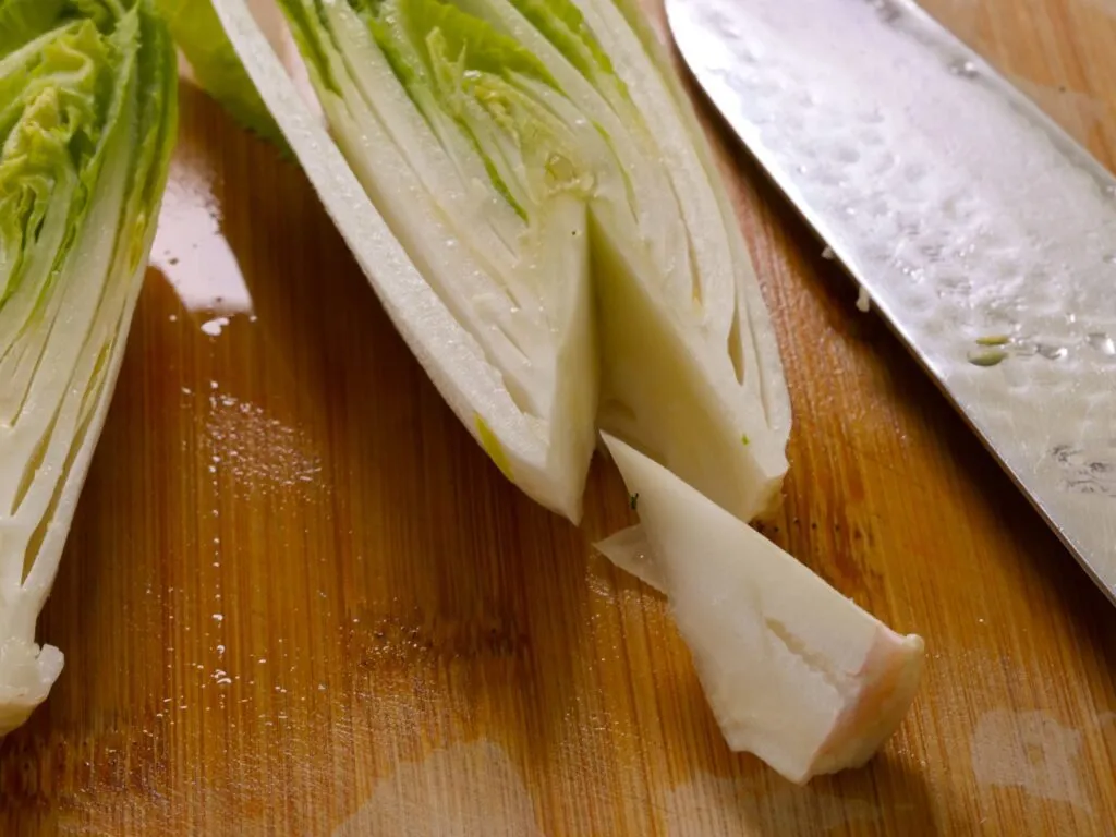 Chicorée Strunk keilförmig entfernen Anleitung