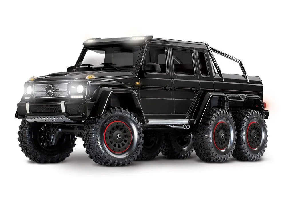 Mercedes G63 AMG 6x6 w terenie