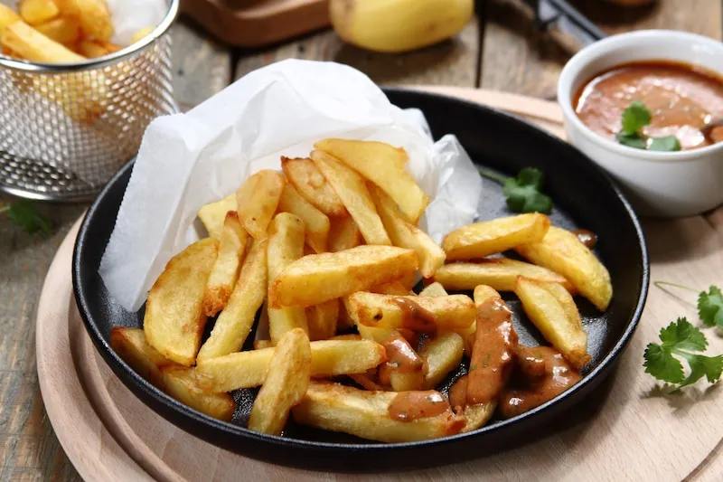 frytki belgijskie z sosem azjatyckim mango habanero