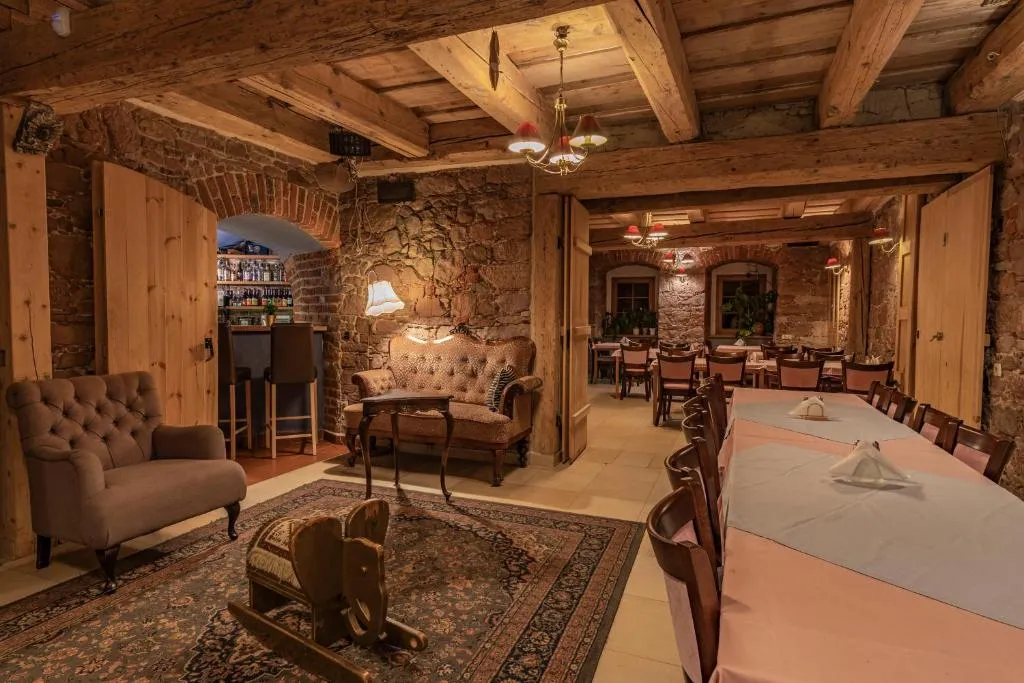 Twierdza Srebrna Góra noclegi