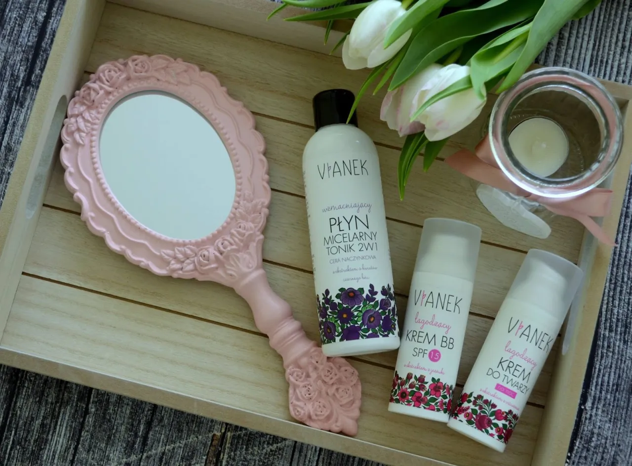 kremy bb na tle kosmetyk&oacute;w