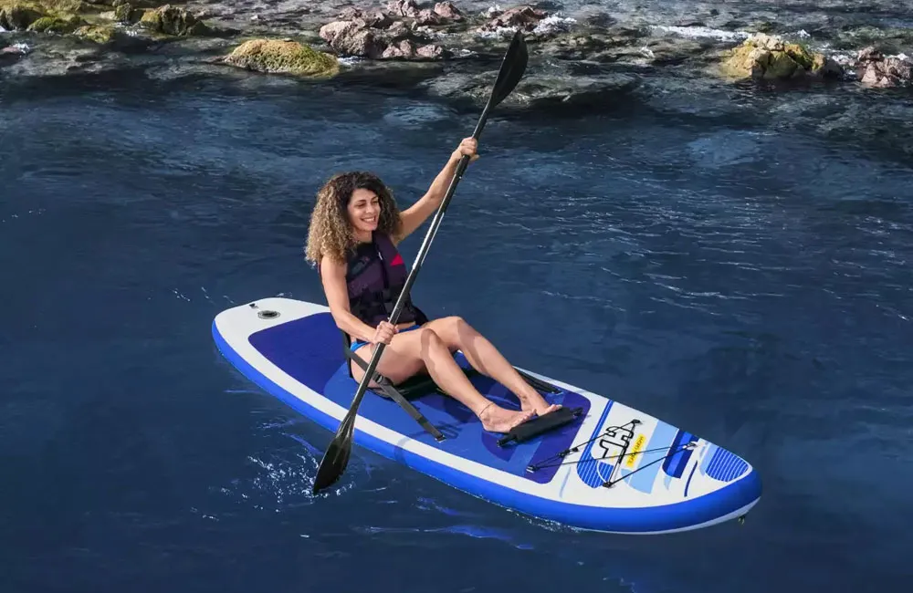 deska SUP z zamontowanym siedziskiem kajakowym