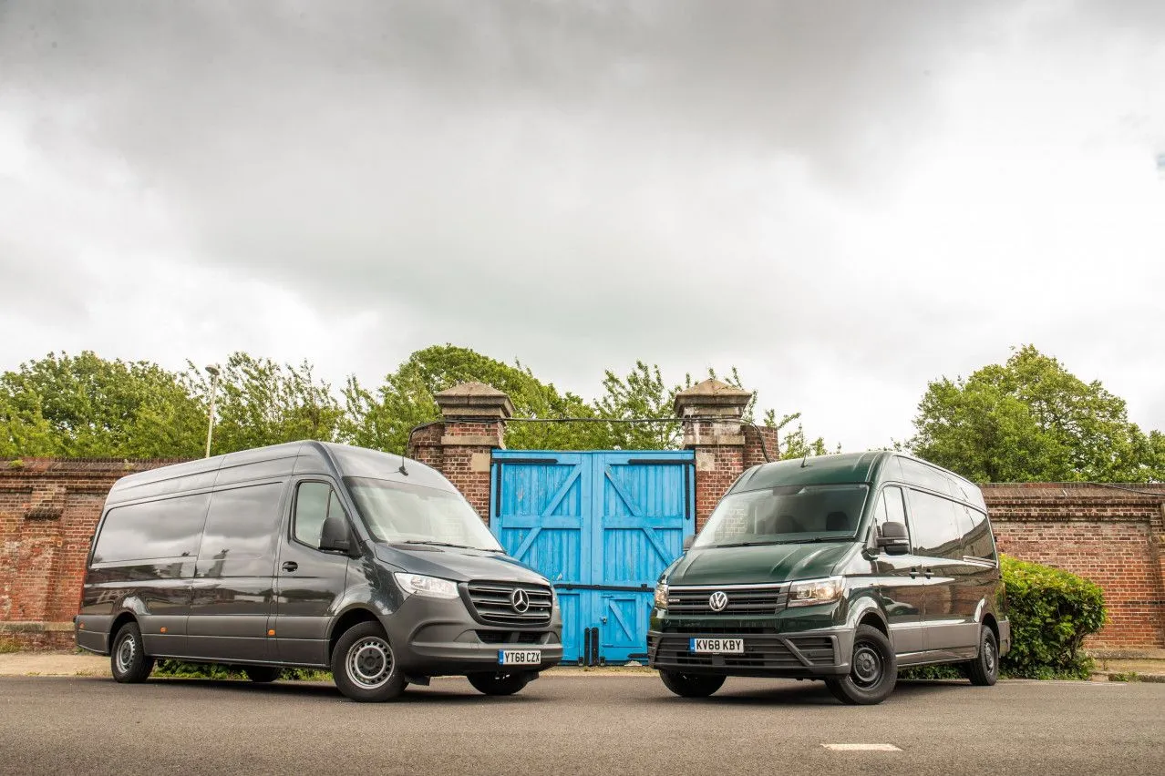 por&oacute;wnanie bus&oacute;w 4x4 Sprinter Crafter Transit